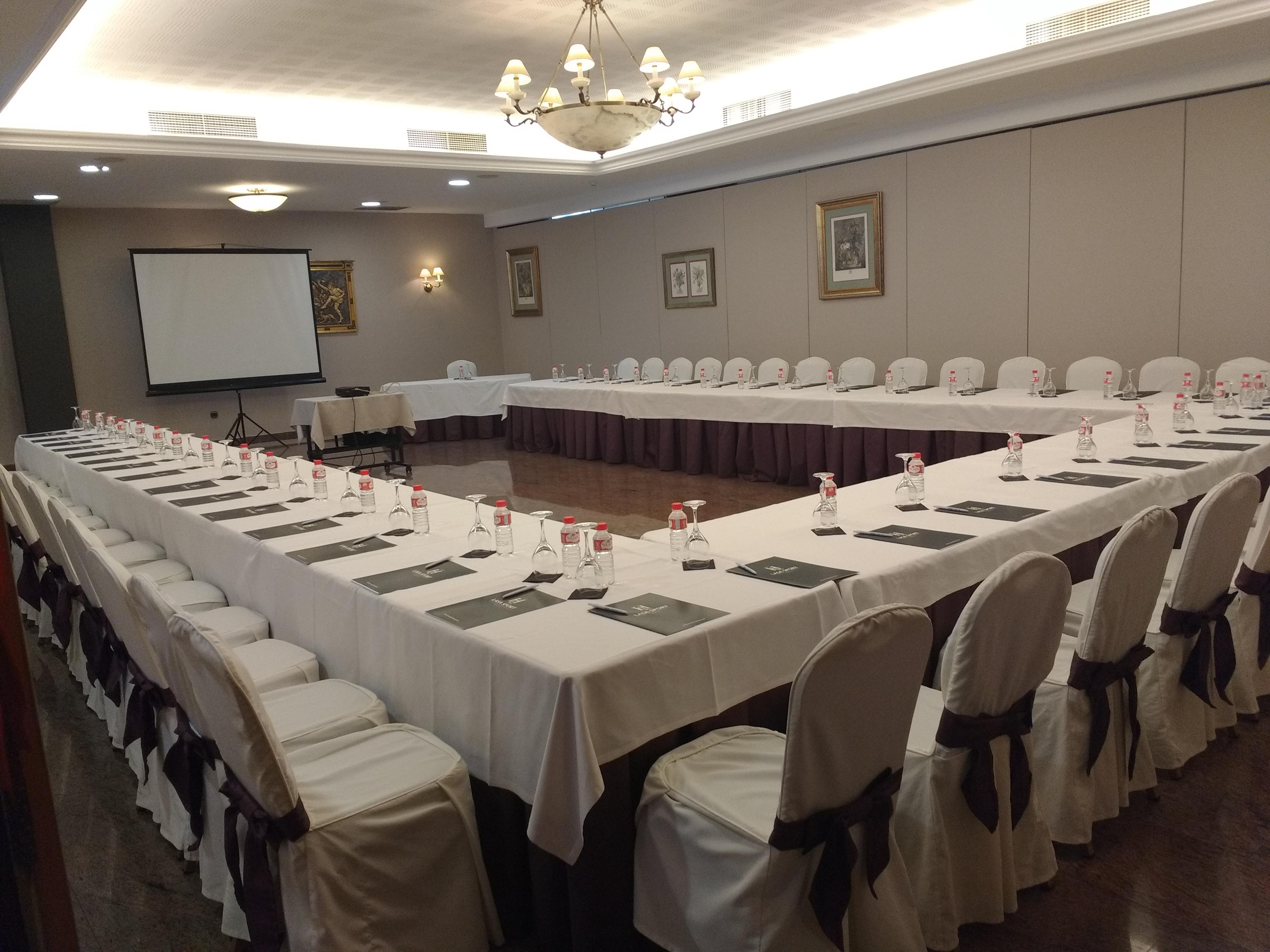 Hotel Lasa Sport Валадоид Екстериор снимка