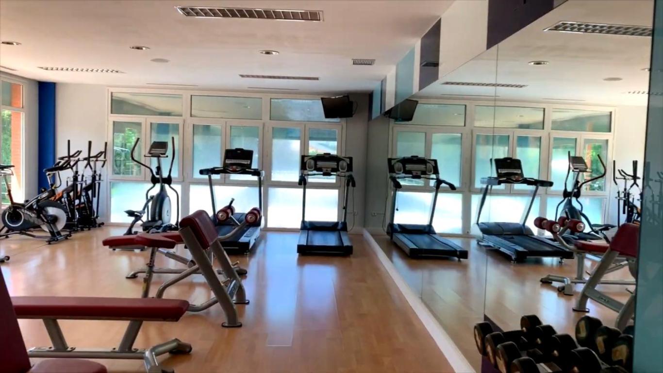 Hotel Lasa Sport Валадоид Екстериор снимка
