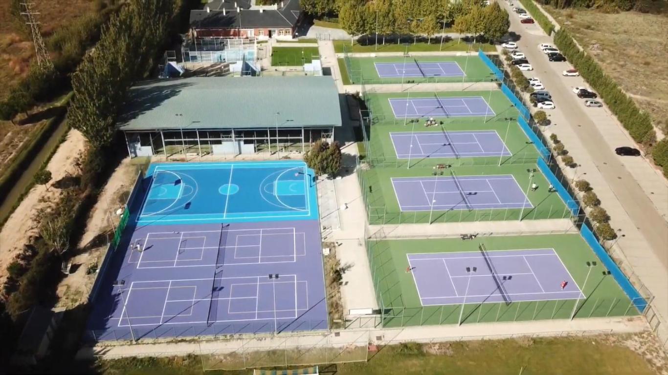 Hotel Lasa Sport Валадоид Екстериор снимка
