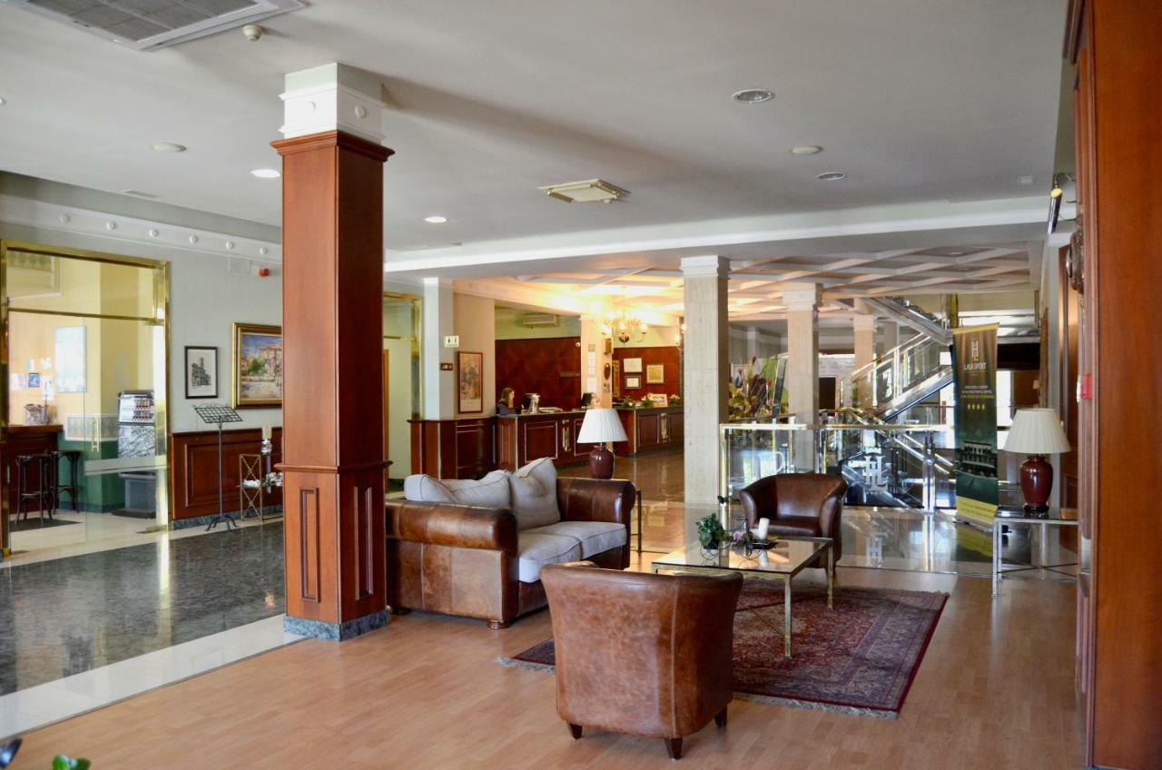 Hotel Lasa Sport Валадоид Екстериор снимка